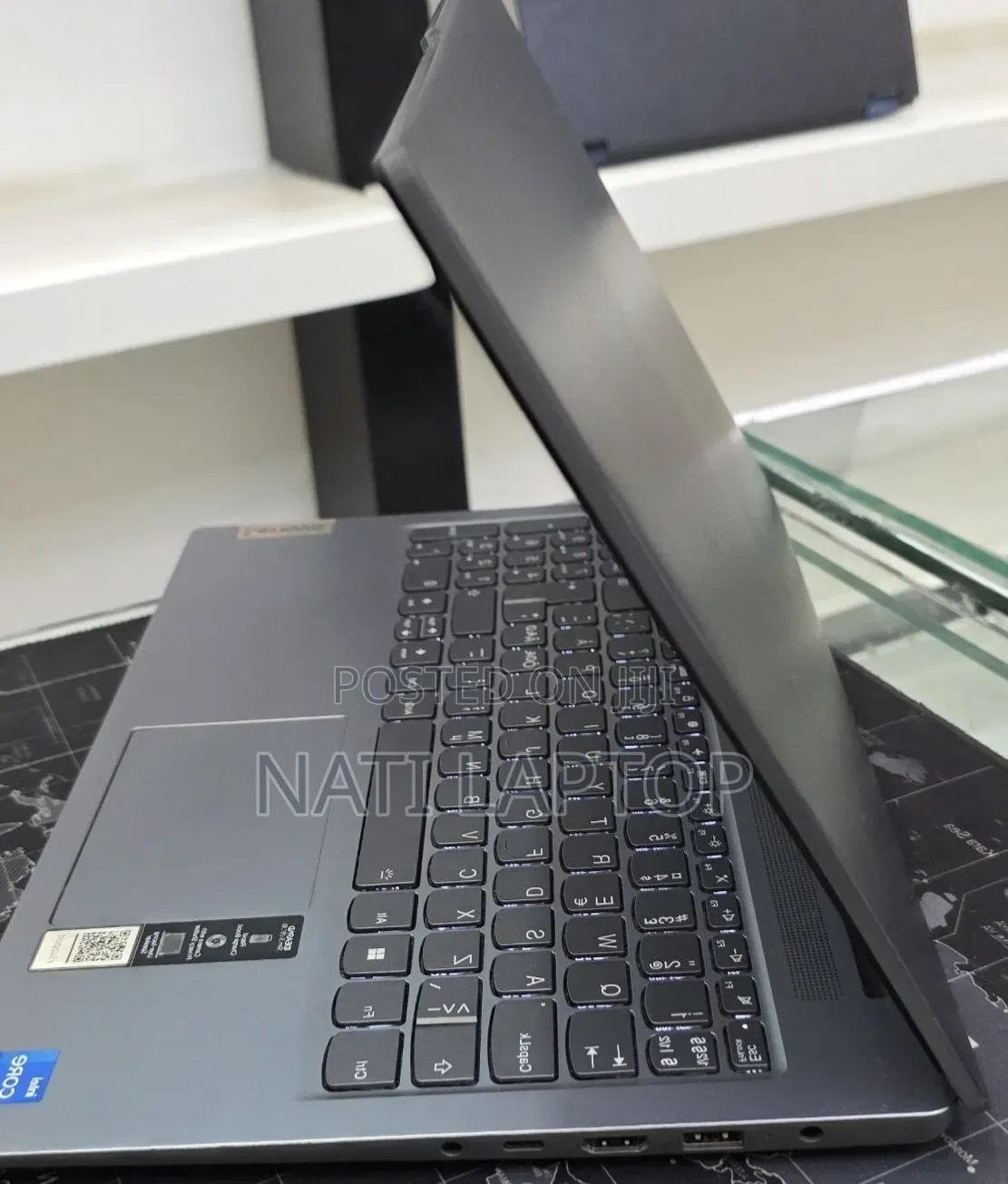 New Laptop Lenovo 8GB Intel Core i5 SSD 512GB