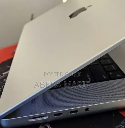 New Laptop Apple MacBook Pro 2021 M1 16GB Apple M1 Pro SSD 512GB