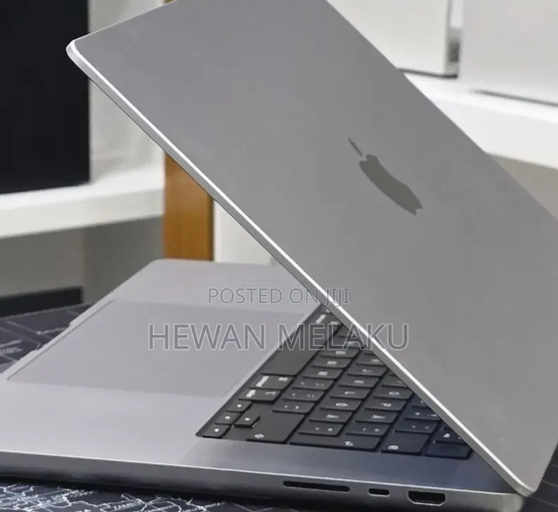 New Laptop Apple MacBook Pro 2021 M1 Max 32GB Apple M1 Max SSD 1T