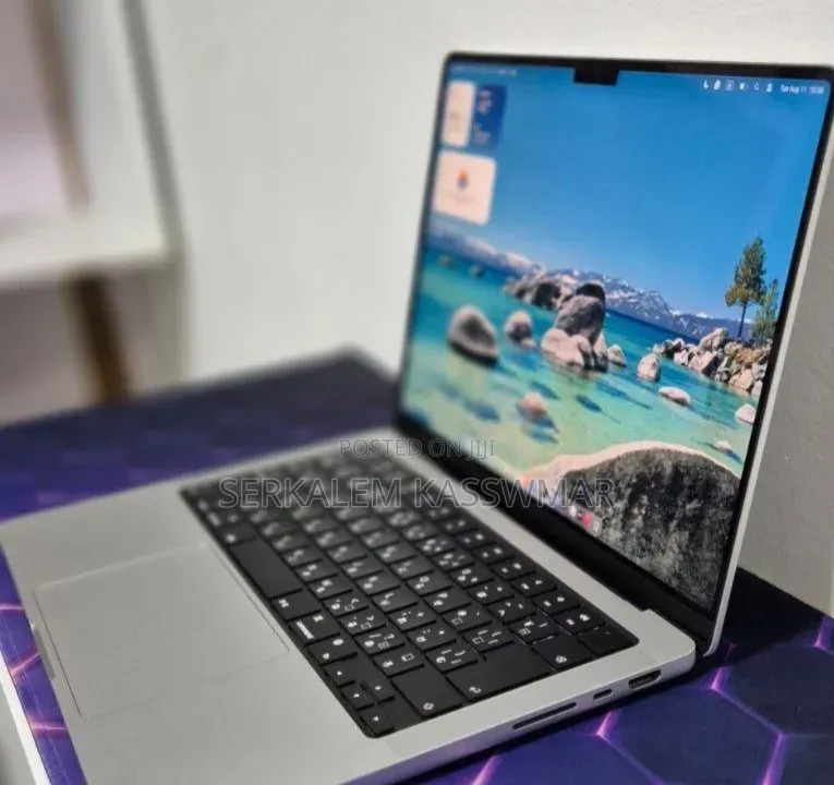 New Laptop Apple MacBook Pro 2024 M4 16GB Apple M4 SSD 512GB