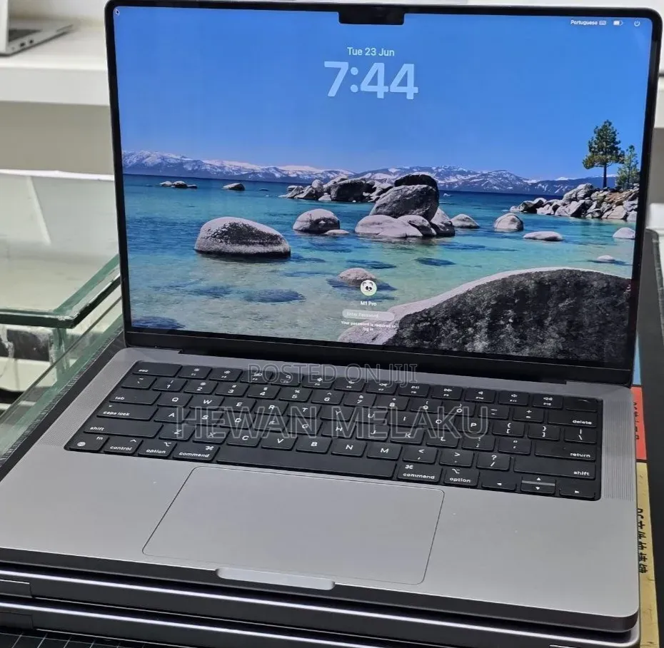 New Laptop Apple MacBook Pro 2021 M1 16GB Apple M1 SSD 512GB
