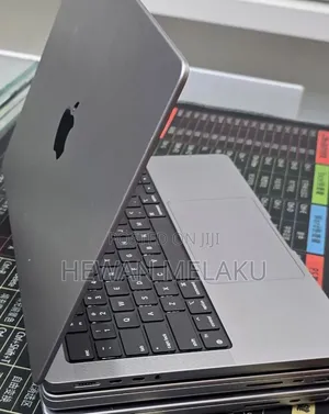 New Laptop Apple MacBook Pro 2021 M1 16GB Apple M1 SSD 512GB