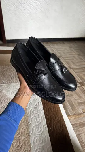 Men’s Classic Wear Shoe Size 47