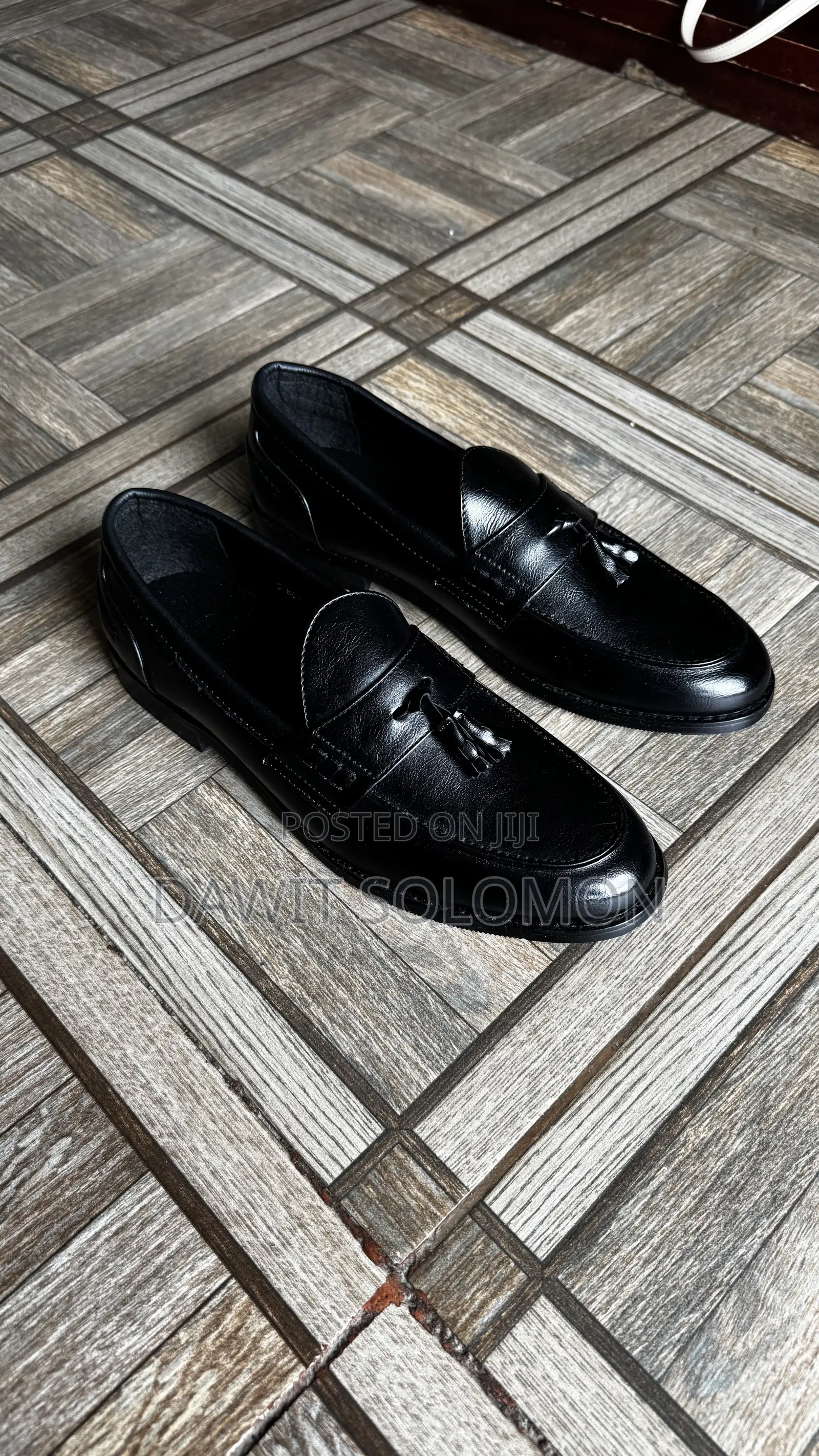 Men’s Classic Wear Shoe Size 47