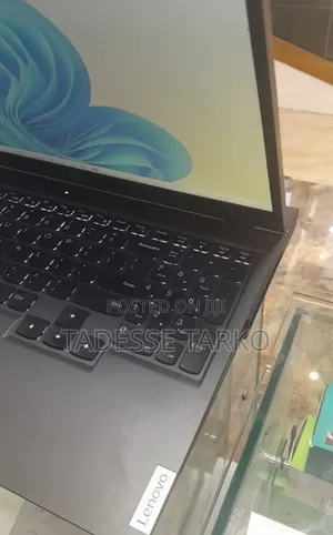 New Laptop Lenovo 16GB Intel Core i7 SSD 512GB