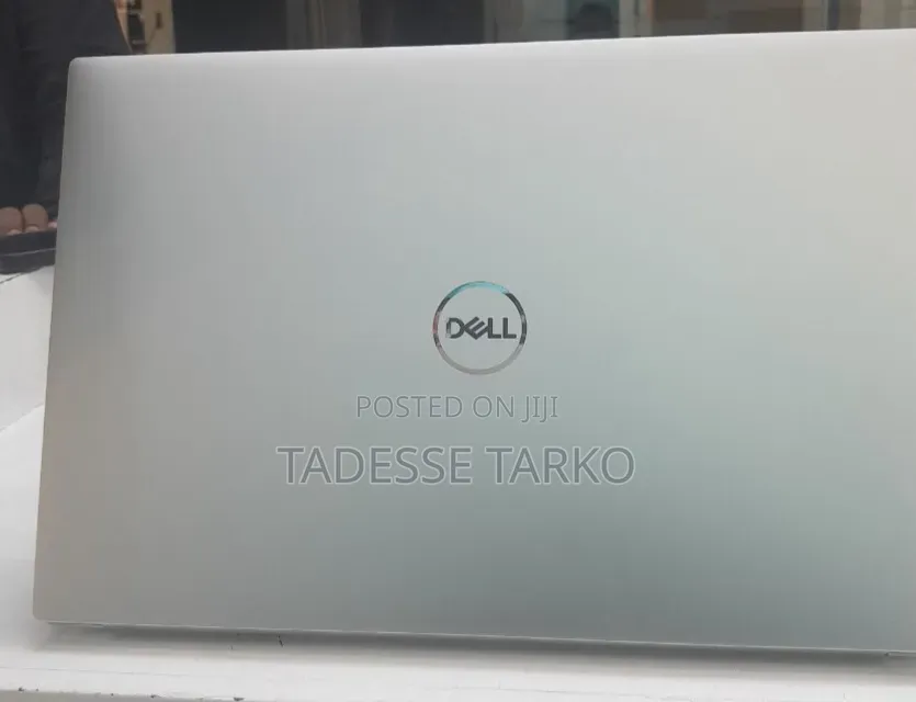 New Laptop Dell XPS 15 16GB Intel Core i7 SSD 512GB