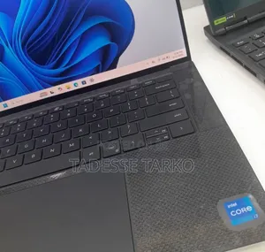 New Laptop Dell XPS 15 16GB Intel Core i7 SSD 512GB