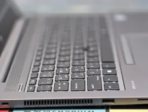New Laptop HP ZBook 14 16GB Intel Core i7 SSD 512GB