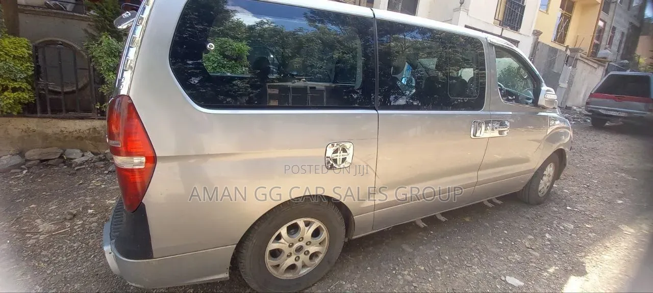 Hyundai Starex 2015 Silver