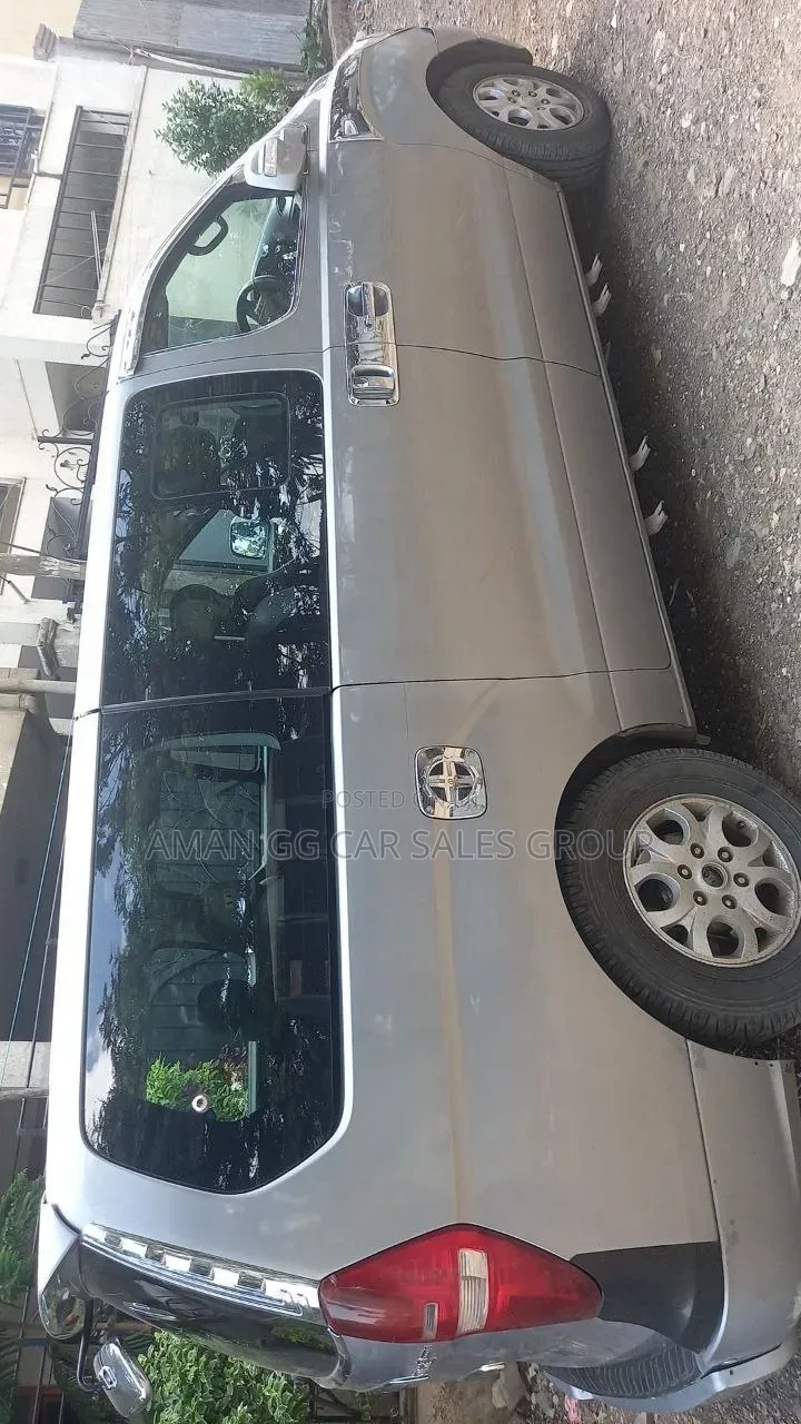 Hyundai Starex 2015 Silver