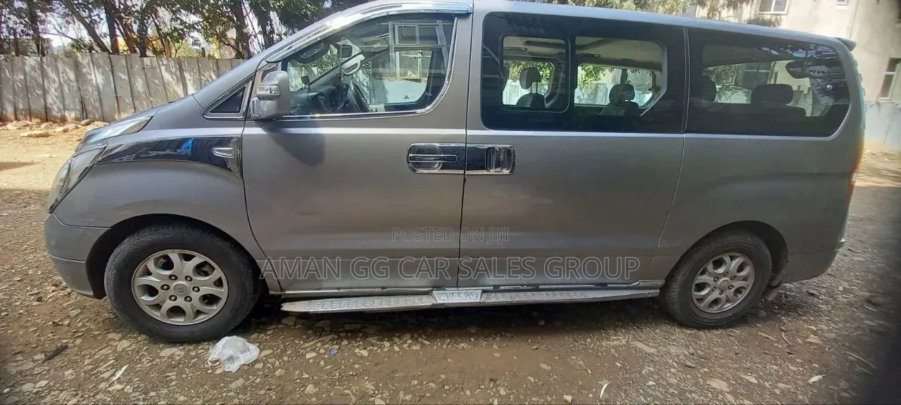 Hyundai Starex 2015 Silver
