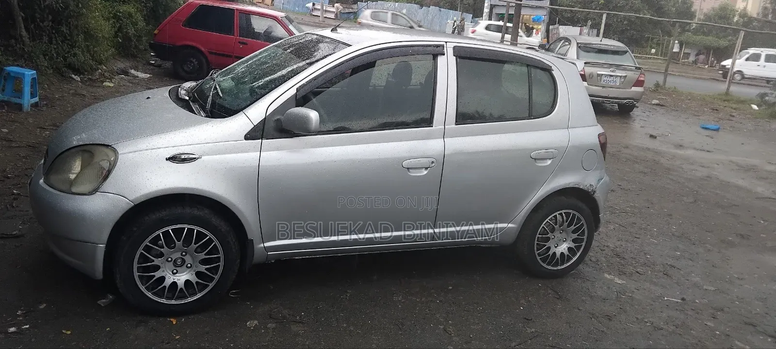 Toyota Vitz 2001 Silver