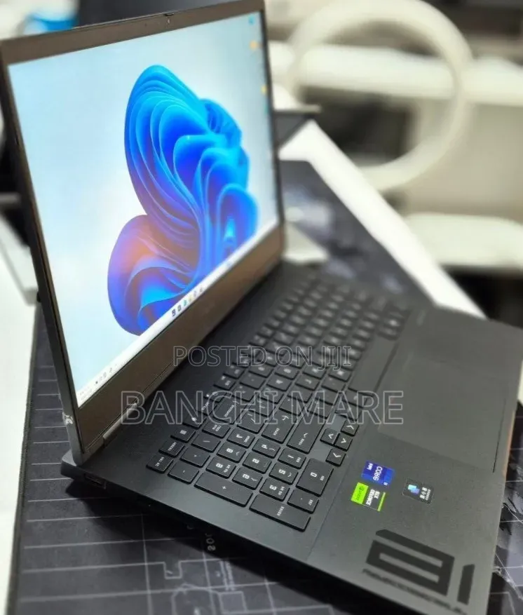 New Laptop HP Omen 16 16GB Intel Core i9 SSD 1T