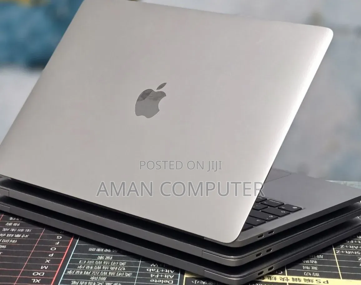 New Laptop Apple MacBook Pro 2021 M1 8GB Apple M1 SSD 512GB