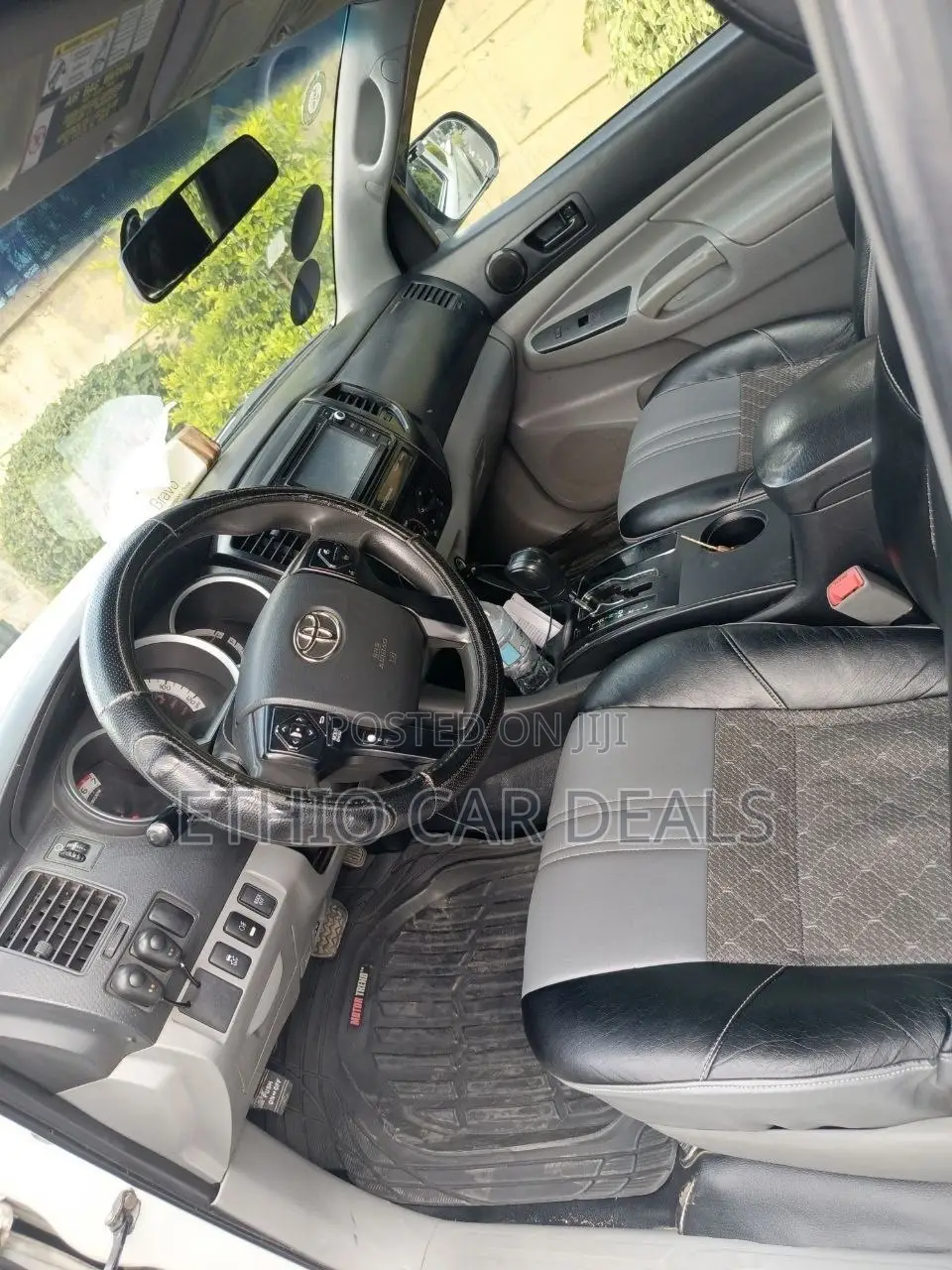Toyota Tacoma 2015 White