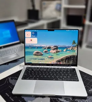 New Laptop Apple MacBook Pro 2024 M4 16GB Apple M4 SSD 512GB