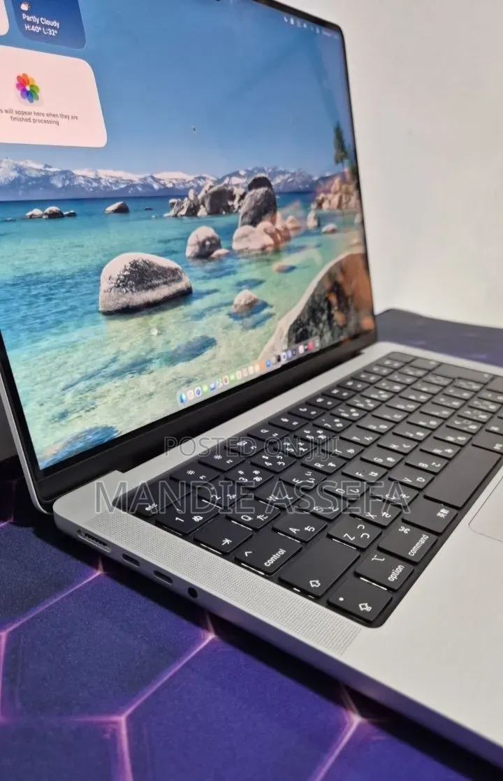 New Laptop Apple MacBook Pro 2024 M4 16GB Apple M4 SSD 512GB