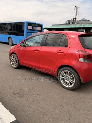 Toyota Yaris 2008 Red