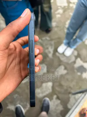 Apple iPhone 13 128 GB