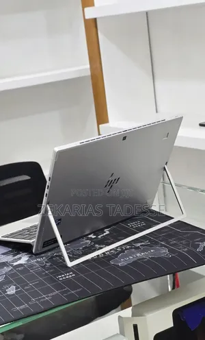 New Laptop HP Elite X2 1012 8GB Intel Core i5 SSD 256GB