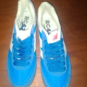 New Balance Men Shoes RC42