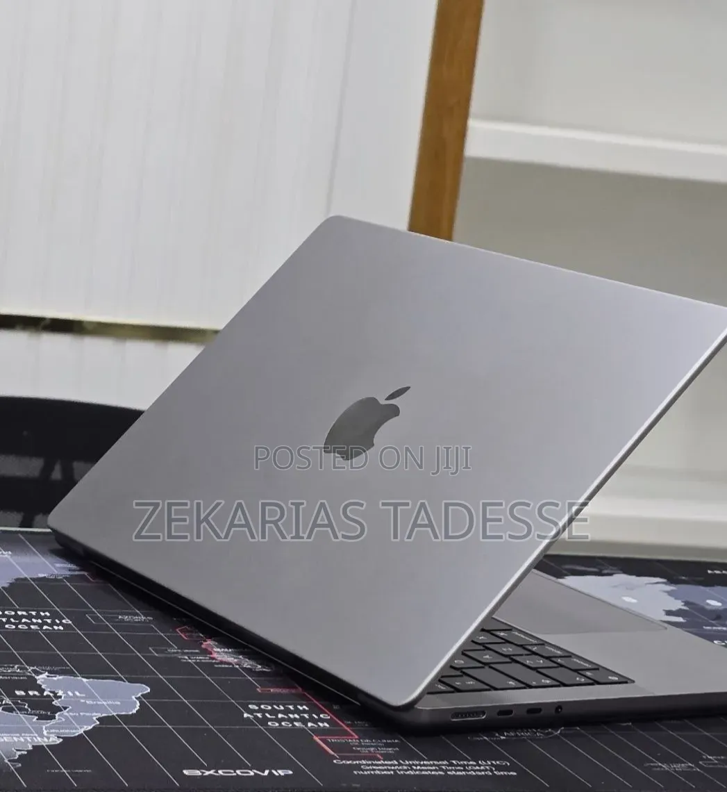 New Laptop Apple MacBook Pro 2020 32GB Apple M1 SSD 512GB