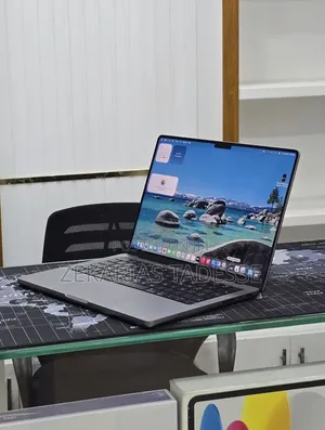New Laptop Apple MacBook Pro 2020 32GB Apple M1 SSD 512GB