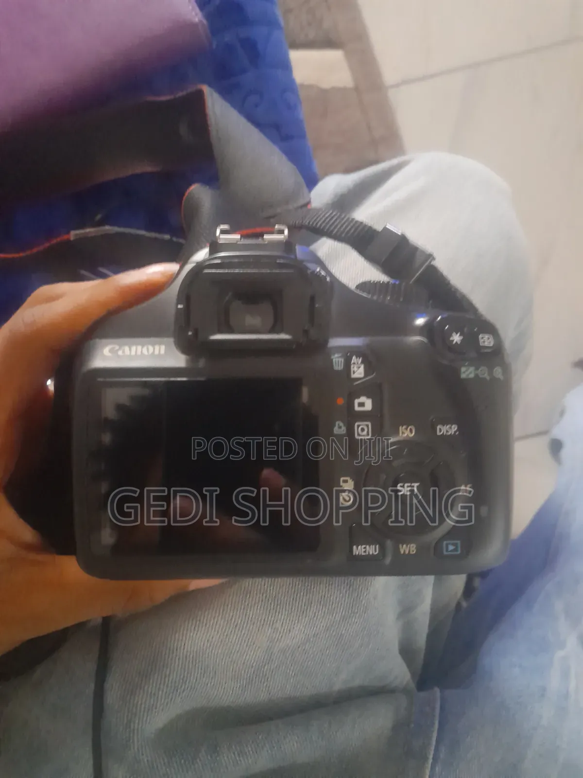 የሚሸጥ ካኖን ካሜራ (Canon EOS Rebel T3 Body Only)