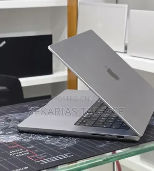 New Laptop Apple MacBook Pro 2021 M1 32GB Apple M1 SSD 512GB