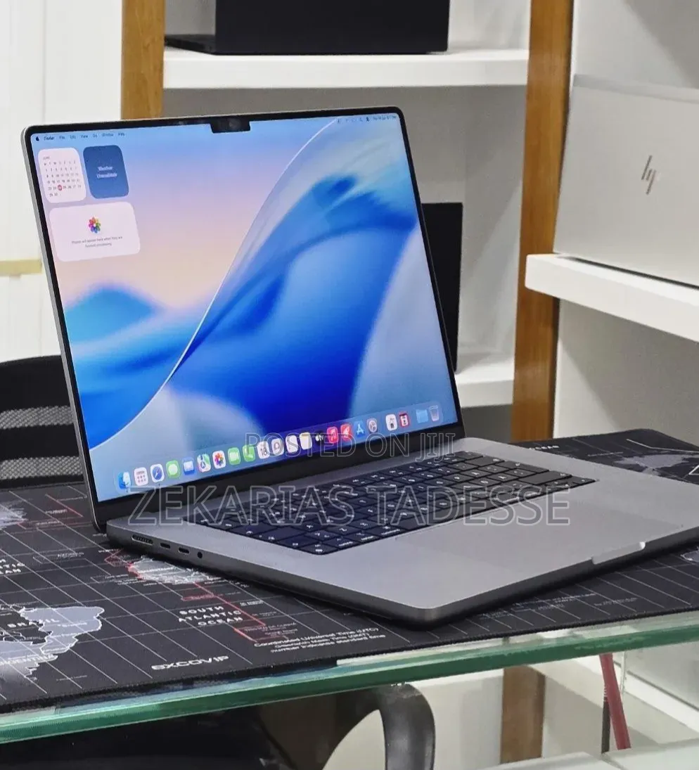New Laptop Apple MacBook Pro 2021 M1 32GB Apple M1 SSD 512GB