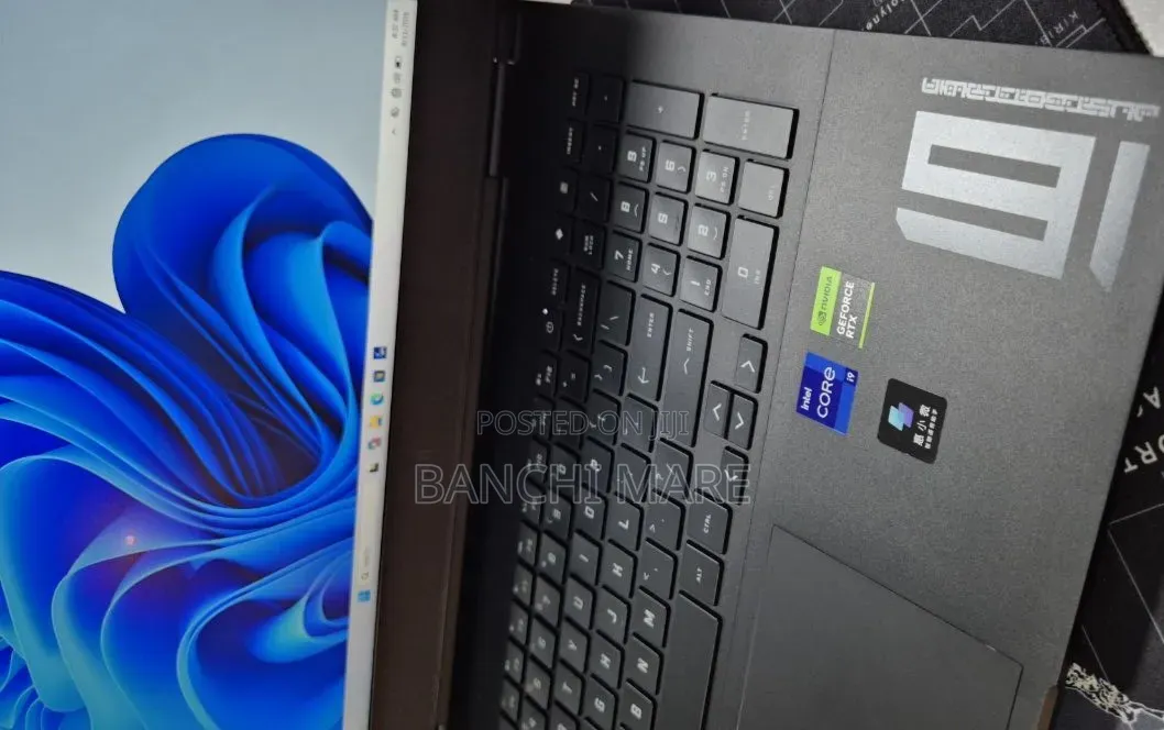 New Laptop HP Omen 16 16GB Intel Core i9 SSD 1T