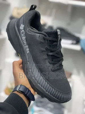 Columbia Trail Shoes Stealth Black Modern Sneakers