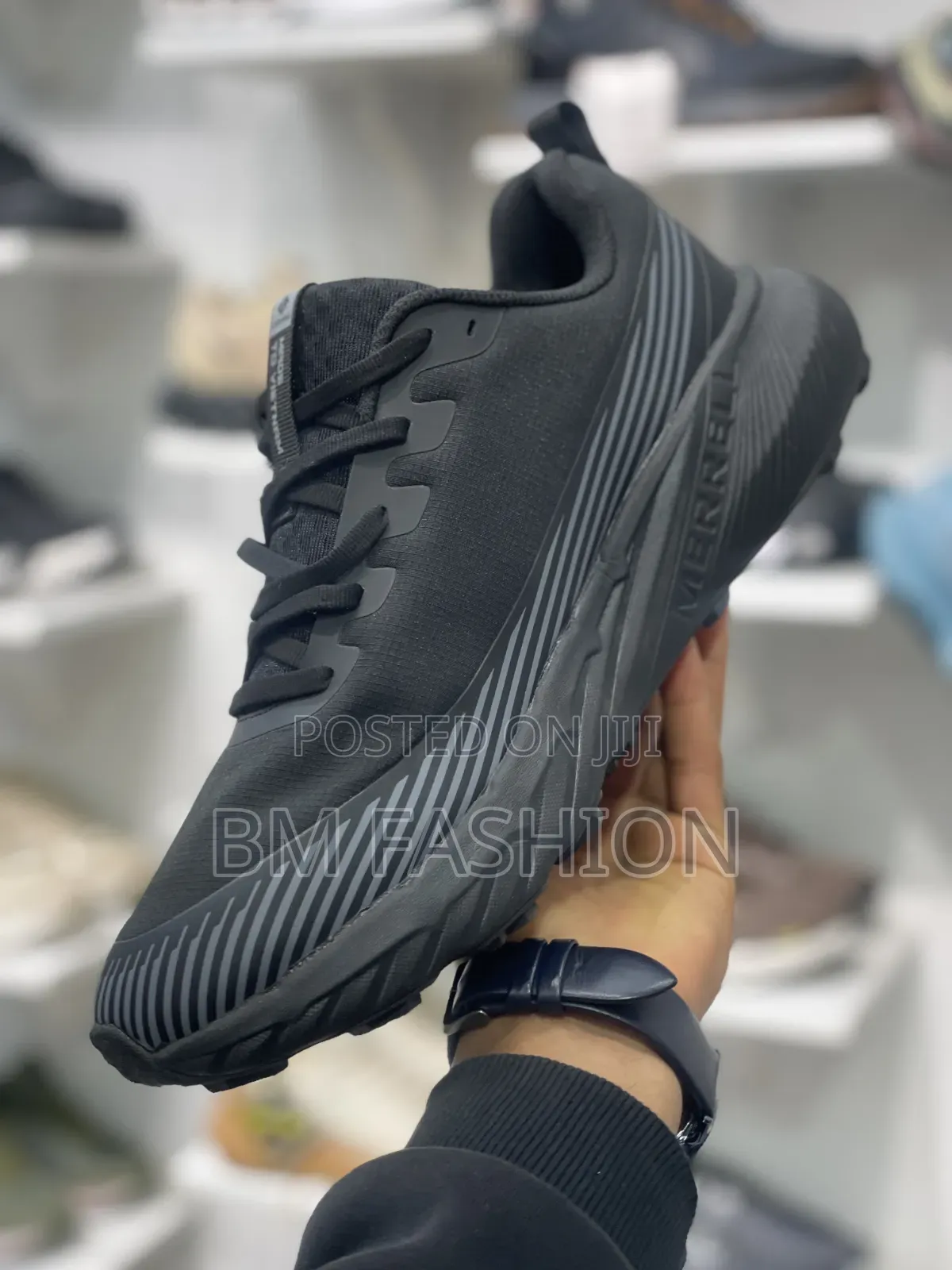 Columbia Trail Shoes Stealth Black Modern Sneakers