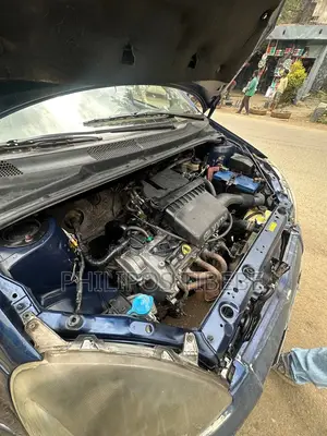 Toyota Yaris 1.4 2002 Blue