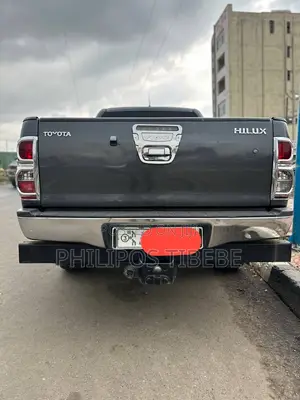 Toyota Hilux 3.0 D-4D 4x4 2014 Gray