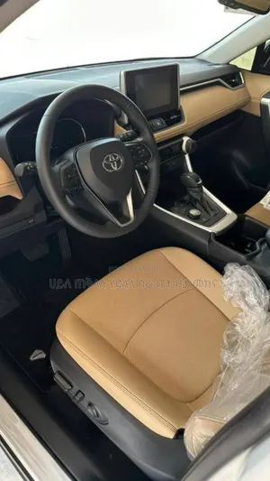 Toyota RAV4 2023 Matt Black