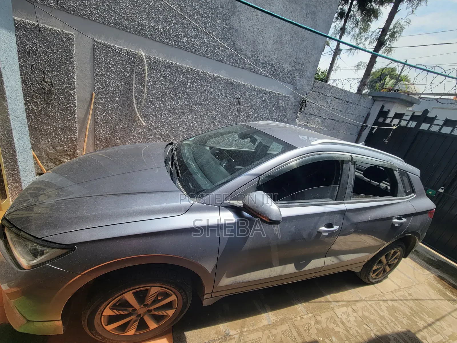 BYD E2 43 kWh 94 hp FWD 2024 Silver