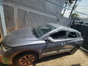 BYD E2 43 kWh 94 hp FWD 2024 Silver