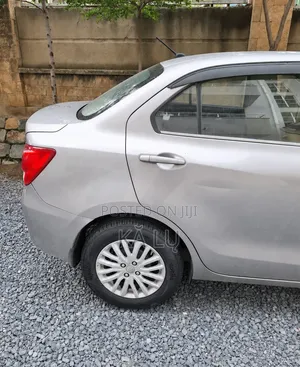 Suzuki Dzire 2022 Silver