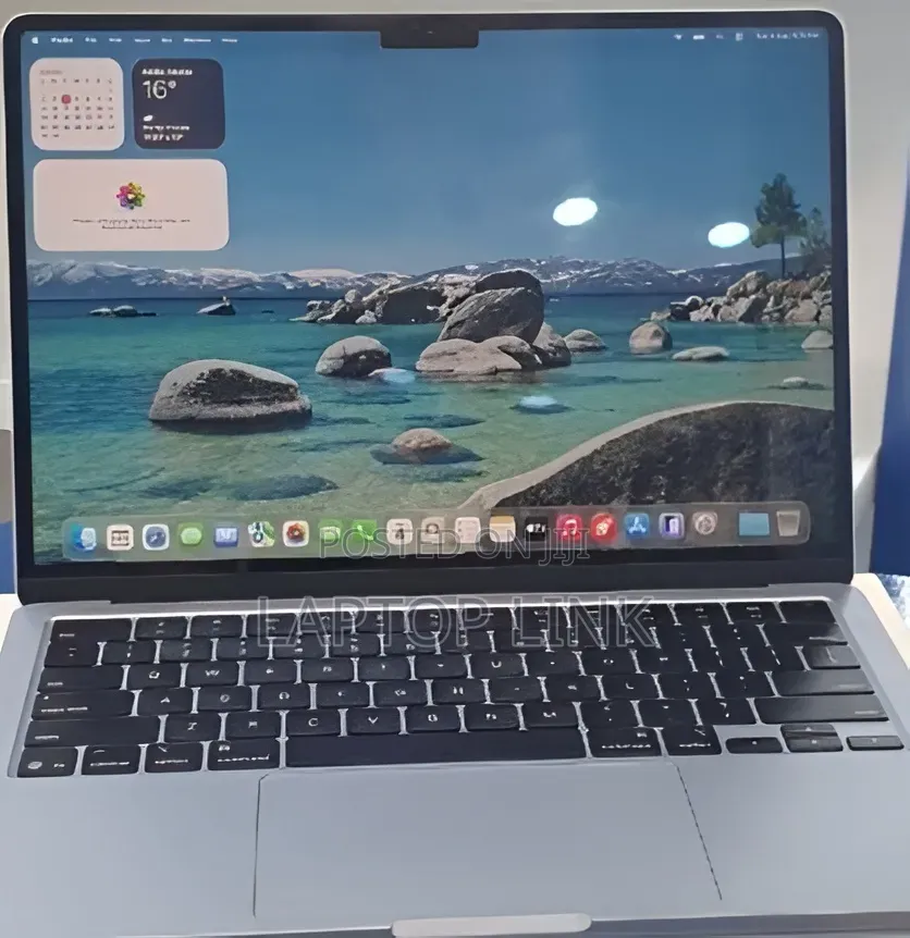 New Laptop Apple MacBook Air 2025 M4 16GB Apple M4 SSD 512GB