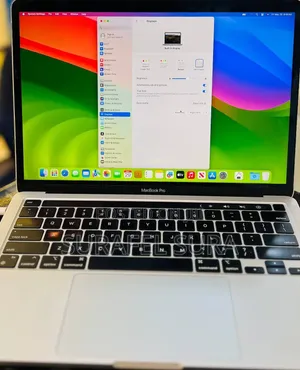 New Laptop Apple MacBook Pro 16GB Apple M1 Pro SSD 256GB