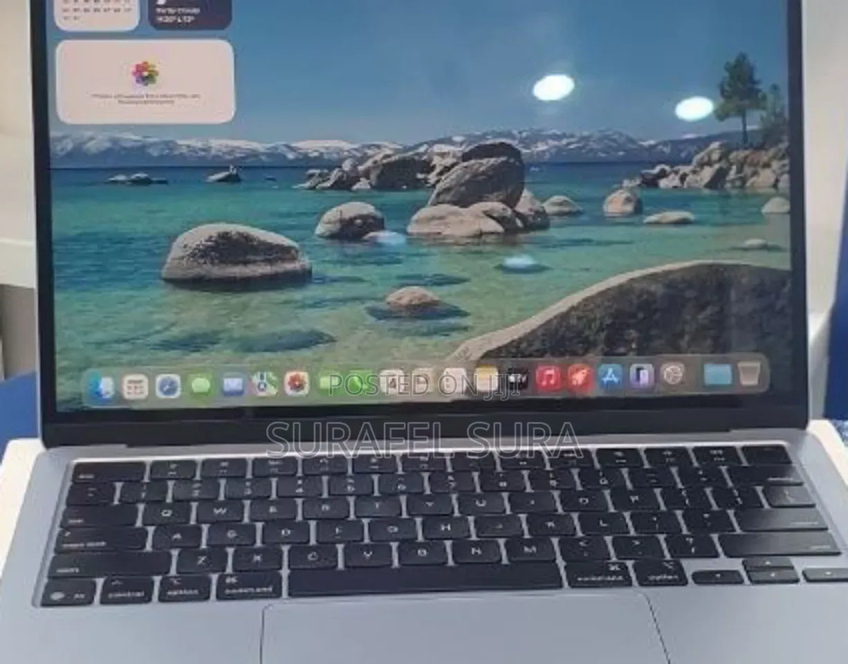 New Laptop Apple MacBook Air 2025 M4 16GB Apple M4 SSD 512GB