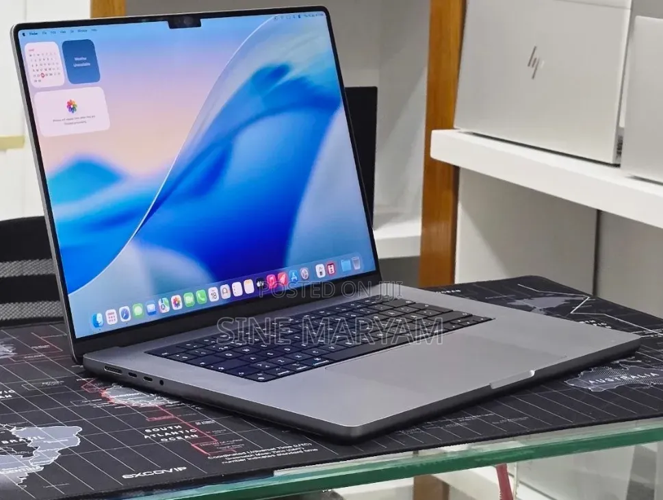 New Laptop Apple MacBook Pro 2021 M1 Max 32GB Apple M1 Max SSD 512GB