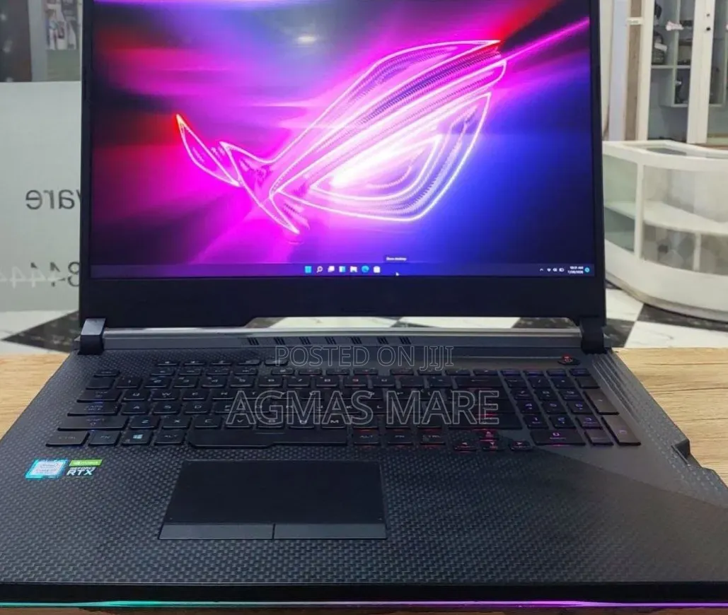 New Laptop Asus ROG Strix G17 16GB Intel Core i7 SSD 512GB