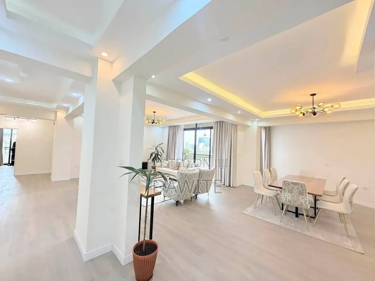 Furnished 4bdrm Apartment in የግል አፓርታማ, Bole for sale