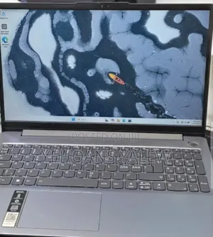 New Laptop Lenovo Ideapad 3 8GB Intel Core i5 SSD 512GB
