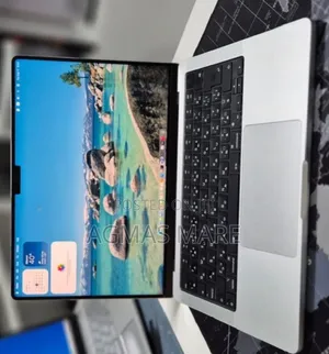 New Laptop Apple MacBook Pro 2024 M4 32GB Apple M4 Pro SSD 512GB