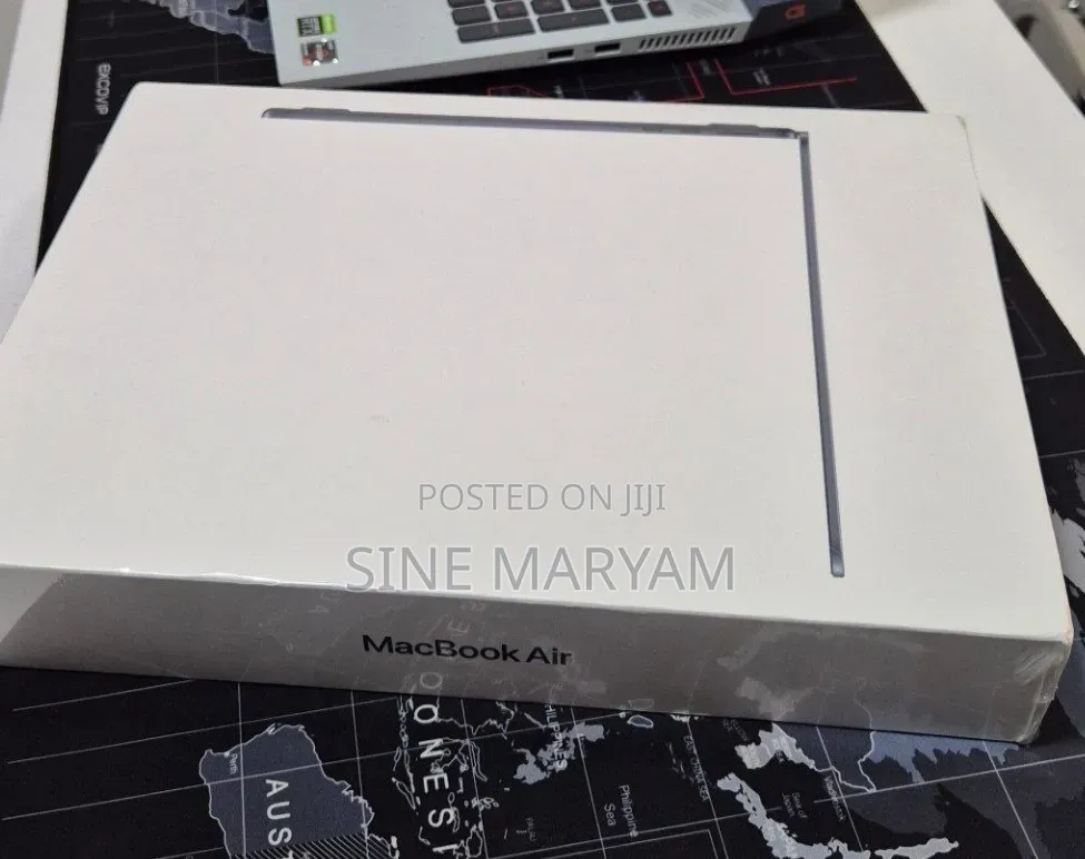 New Laptop Apple MacBook Air 2022 M2 8GB Intel Core M2 SSD 256GB