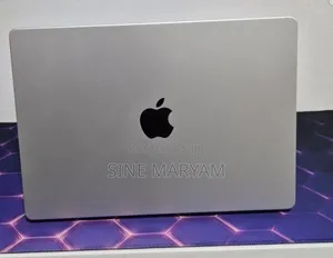New Laptop Apple MacBook Pro 2024 M4 16GB Apple M4 Pro SSD 512GB