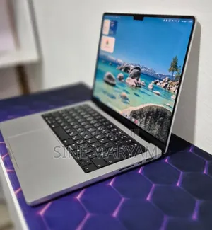 New Laptop Apple MacBook Pro 2024 M4 16GB Apple M4 Pro SSD 512GB